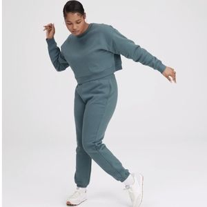 Girlfriend Collective Cropped Crewneck